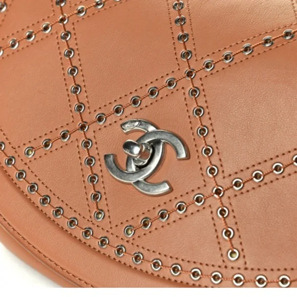 Chanel Tan Coco Eyelets Quilted Lambskin Crossbody Bag with Chain Strap - Picture 8 of 10